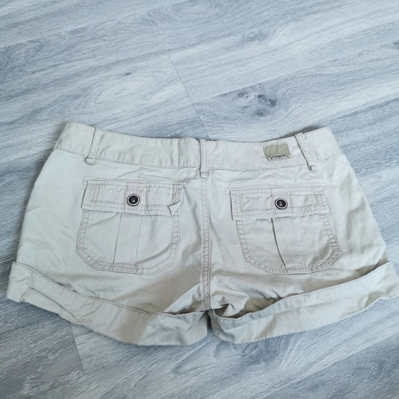 Jean short - Picture 2 of 2